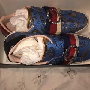 Gucci sneakers